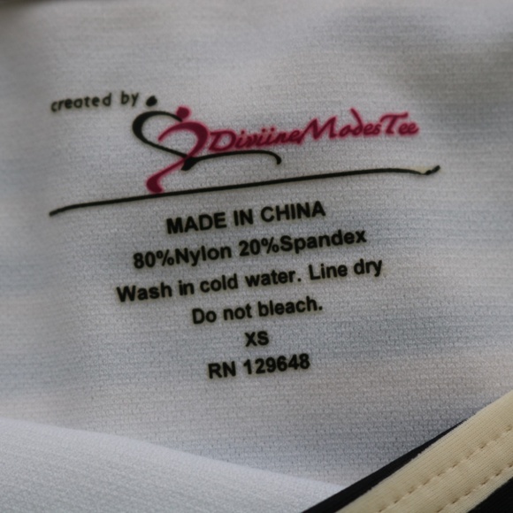 DM Tankini Set with High-Waisted Bottoms - Picture 6 of 7